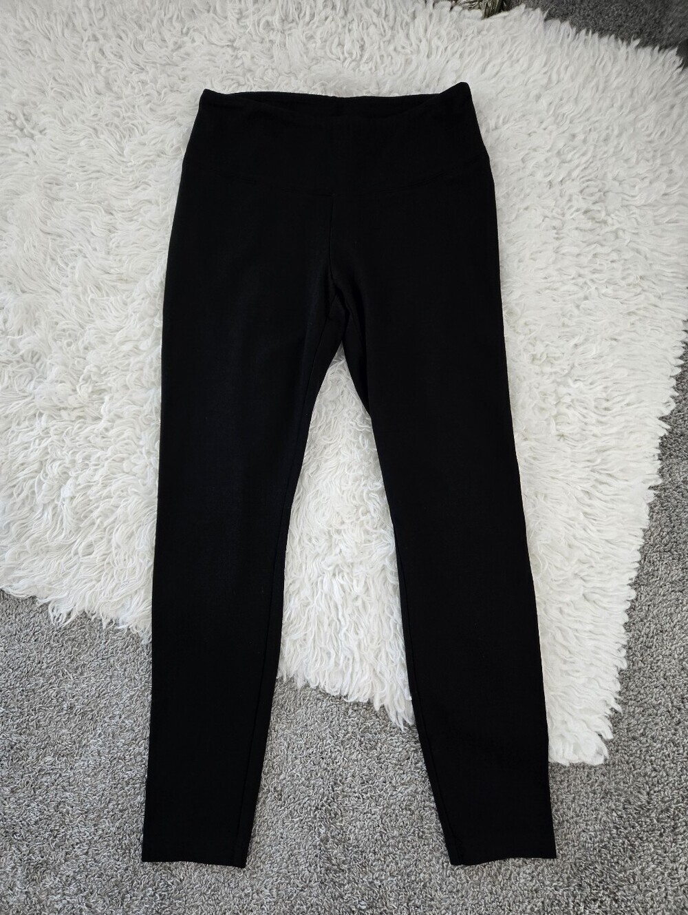 WHBM Runway Black Ponte Knit Leggings. Size 12.